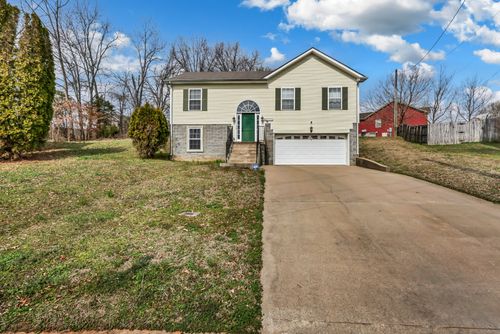 1116 Gunpoint Dr, Clarksville, TN, 37042-6775 | Card Image