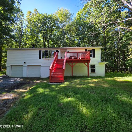 107 Lower Lakeview Dr, Hawley, PA, 18428-4041 | Card Image