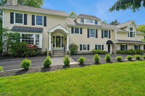 2 Briarwood Dr, Short Hills, NJ, 07078-1526 | Card Image