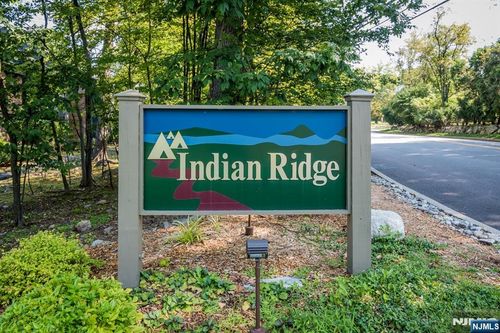 1103 Hilltop Rd, Mahwah, NJ, 07430-2231 | Card Image