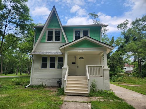 18446 Greydale Ave, Detroit, MI, 48219-2417 | Card Image