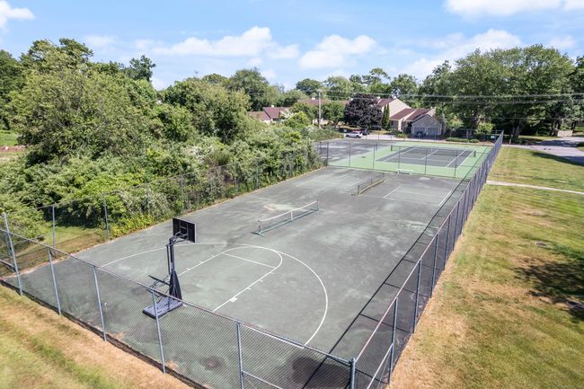 118 - 118 Sandy Point Rd, Condo with 2 bedrooms, 2 bathrooms and 2 parking in Old Saybrook CT | Image 27