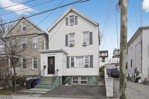 78 Cleveland St, Belleville, NJ, 07109-2932 | Card Image