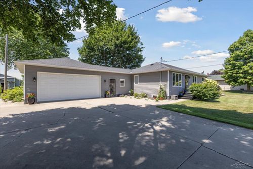 5911 Waldo Ave, Midland, MI, 48642-6433 | Card Image