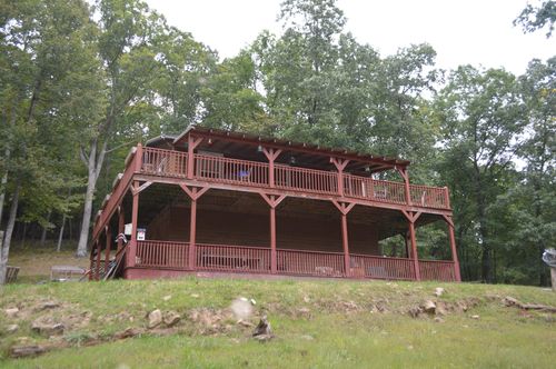 3002 Old Waiteville Rd, New Castle, VA, 24127-7105 | Card Image