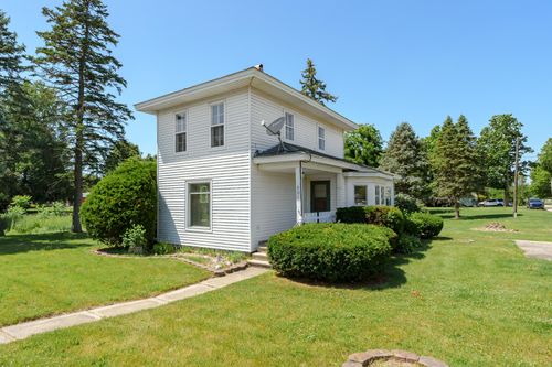 806 W Main St, Mendon, MI, 49072-9557 | Card Image