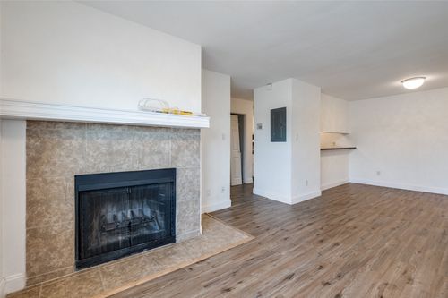 apt-206-2200 E Trinity Mills Rd, Carrollton, TX, 75006-1851 | Card Image