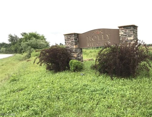 827 Melissa St Ne, Bolivar, OH, 44612-9236 | Card Image