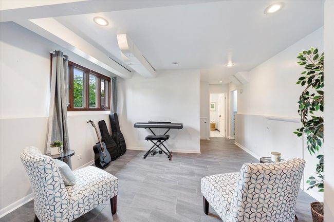 602 E Park Ave, House other with 3 bedrooms, 2 bathrooms and 2 parking in Elmhurst IL | Image 22