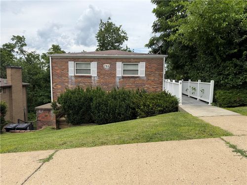 1-735 Athalia St, Baden, PA, 15005-1566 | Card Image