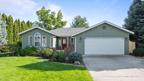 3912 Meadow View Dr, Pasco, WA, 99301-9432 | Card Image