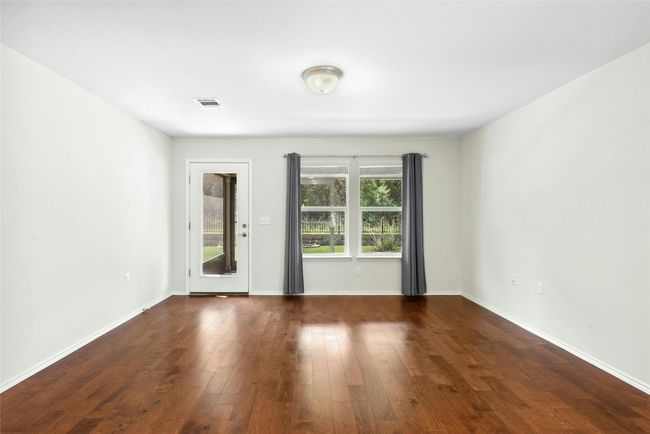 Living Room | Image 6