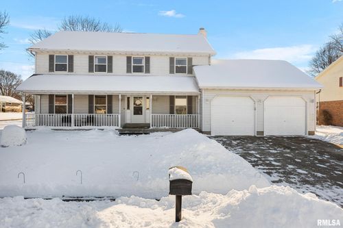 400 W Madison St, Tremont, IL, 61568-8554 | Card Image