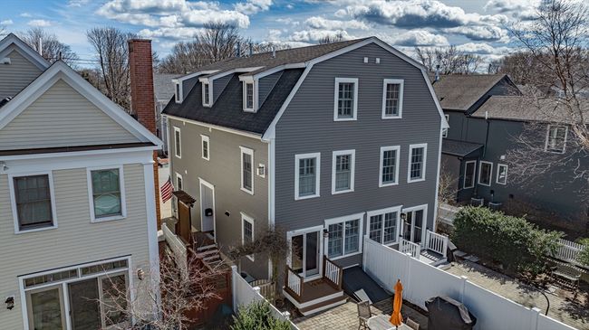 B - 32 Bromfield St, Condo with 3 bedrooms, 3 bathrooms and 2 parking in Newburyport MA | Image 35