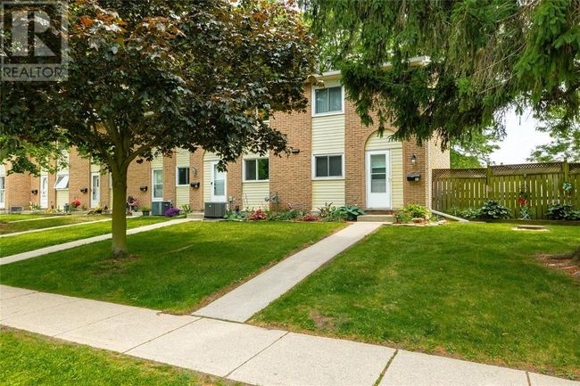 17 - 27 Turner Dr, Townhouse with 3 bedrooms, 2 bathrooms and null parking in Sarnia ON | Image 7