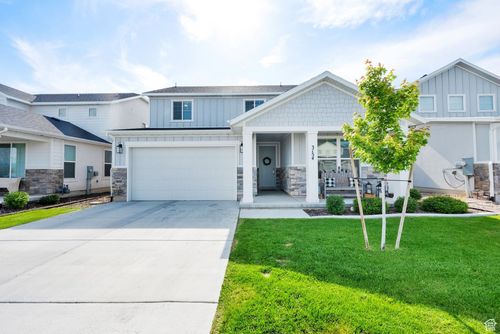 3154 S Edgewater Ln, Syracuse, UT, 84075-3917 | Card Image