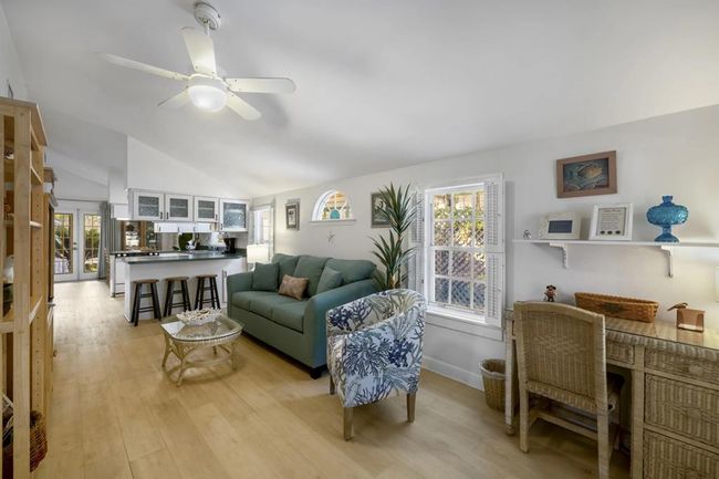 758 5 Th St, House other with 2 bedrooms, 2 bathrooms and 1 parking in CEDAR KEY FL | Image 4
