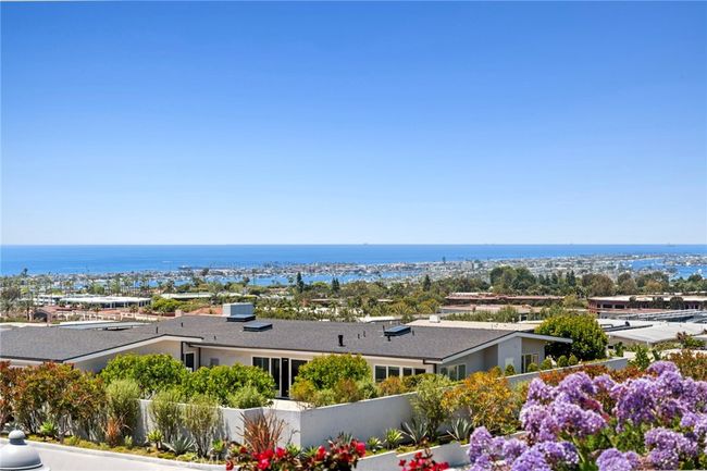 2701 Windover Dr, House other with 4 bedrooms, 3 bathrooms and 3 parking in Corona Del Mar CA | Image 22
