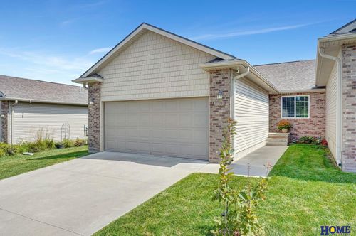 5248 N 10th St, Lincoln, NE, 68521-4005 | Card Image