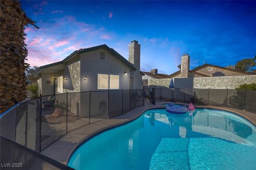 6850 Mangrum Cir, Las Vegas, NV, 89103-4335 | Card Image
