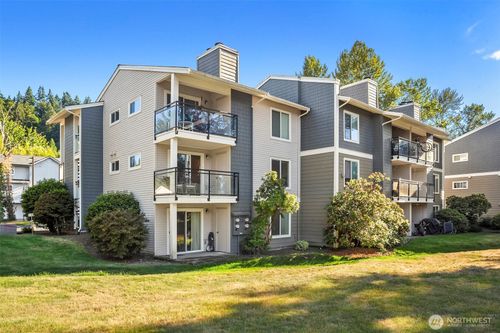 c203-10822 E Riverside Dr, Bothell, WA, 98011-1574 | Card Image