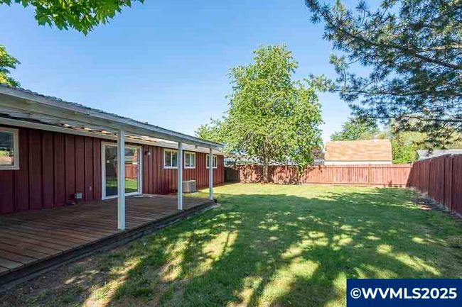 611 Ne Bockes Loop, House other with 3 bedrooms, 2 bathrooms and null parking in Sheridan OR | Image 8