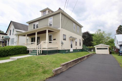 9 Green St, Barre, VT, 05641-4929 | Card Image