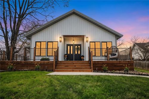 807 Highway B N, Edgerton, MO, 64444-9216 | Card Image