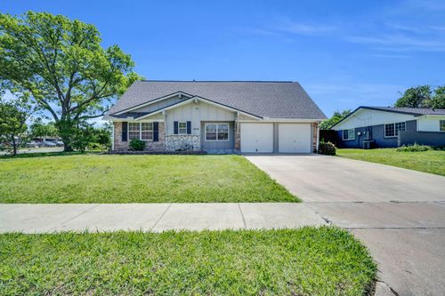 2610 Cheyenne St, Irving, TX, 75062-7204 | Card Image