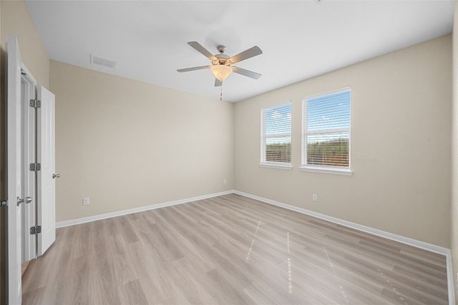 Windows to the private back yard | Image 12