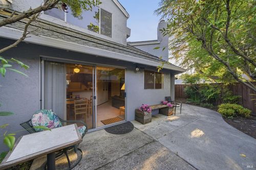514 Racquet Club Cir, Rohnert Park, CA, 94928-2539 | Card Image