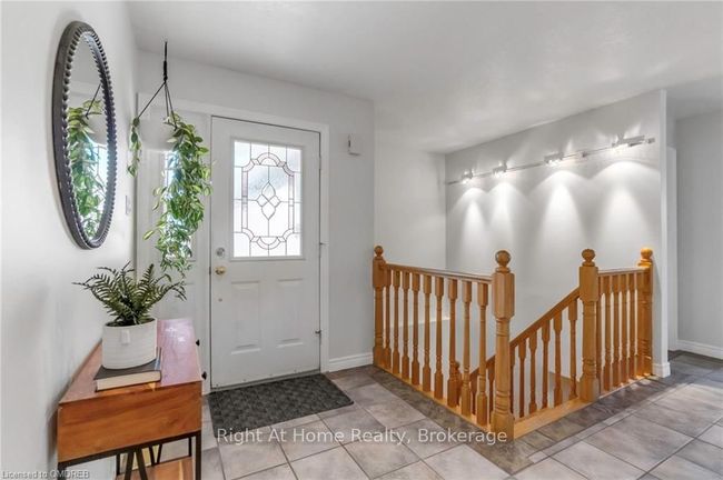 47 Morton Ave, House other with 4 bedrooms, 2 bathrooms and 4 parking in Dundas ON | Image 7