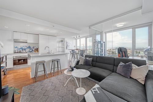 ph7-188 Keefer St, Vancouver, BC, V6A0E3 | Card Image