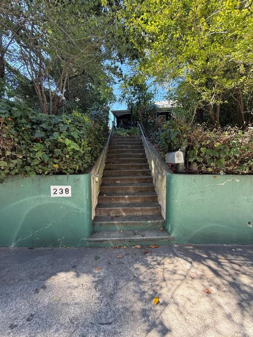 238 Throckmorton Ave, Mill Valley, CA, 94941-2712 | Card Image