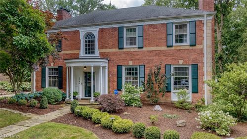 2686 Cranlyn Rd, Shaker Heights, OH, 44122-2057 | Card Image