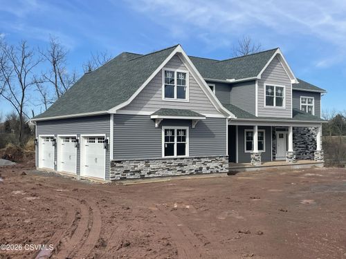 688 Beagle Club Rd, Lewisburg, PA, 17837-8068 | Card Image