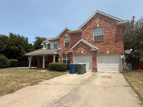 1313 Baythorne Dr, Lewisville, TX, 75077-7692 | Card Image