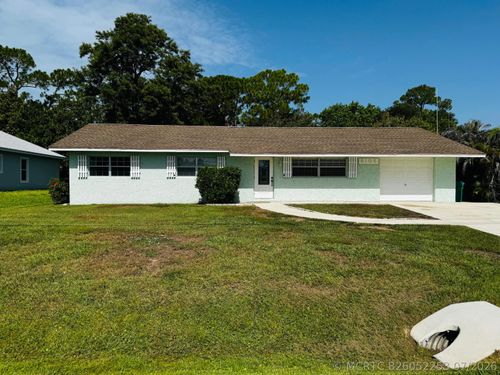 5105 Birch Dr, Fort Pierce, FL, 34982-4805 | Card Image
