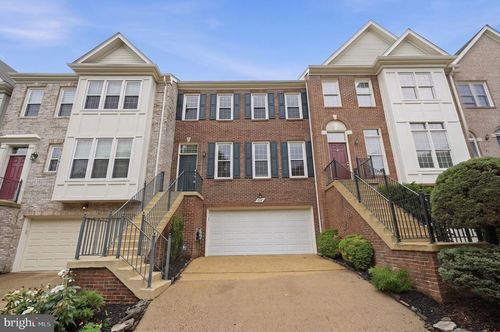 2706 Pembsly Dr, VIENNA, VA, 22181-6120 | Card Image