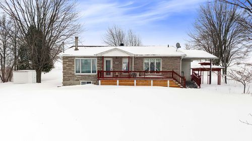 490 Rte Marie-Victorin, Baie-du-Febvre, QC, J0G1A0 | Card Image