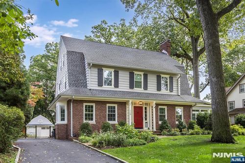 115 Forest Ave, Glen Ridge, NJ, 07028-2413 | Card Image