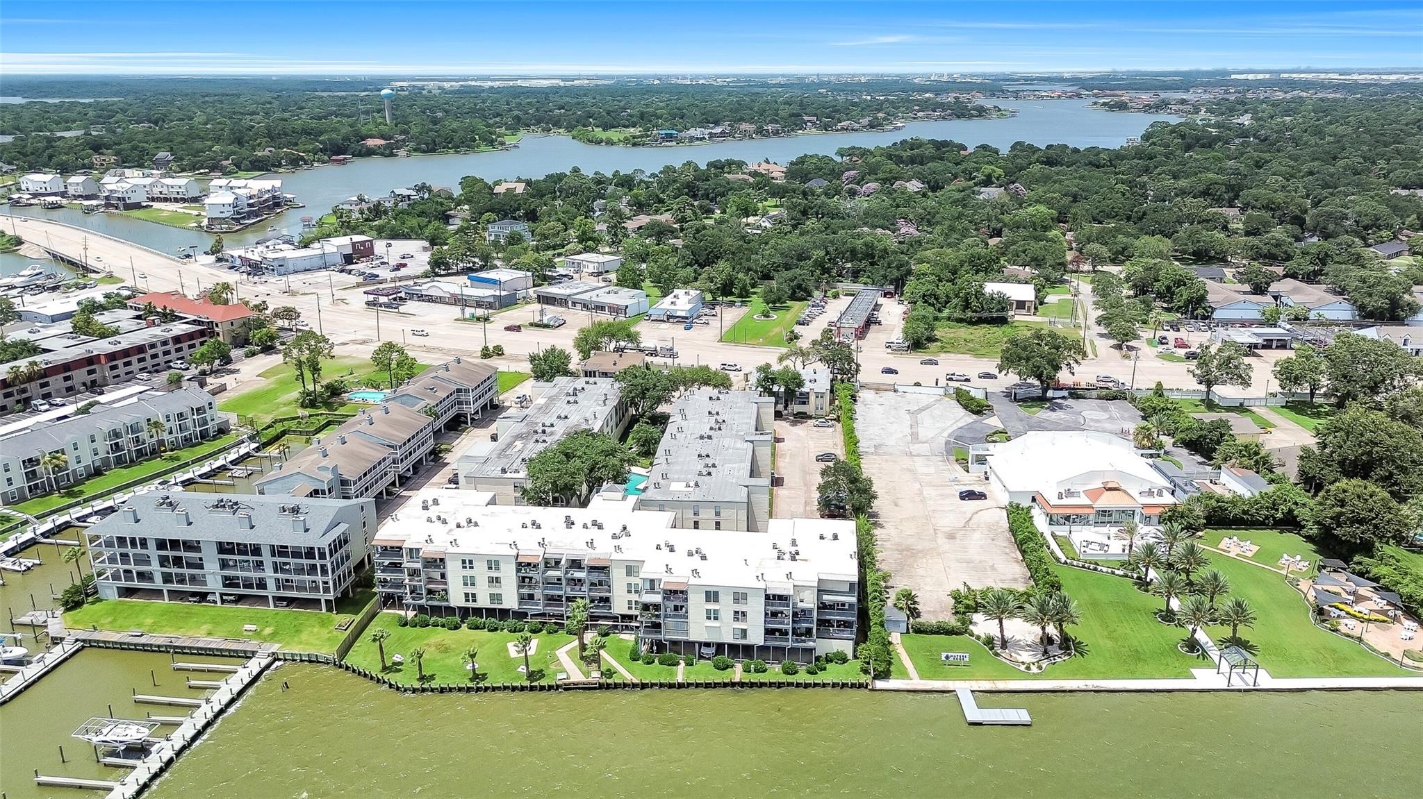 Residential in El Lago 2