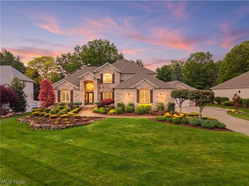 6120 Mackenzie Dr, Independence, OH, 44131-6371 | Card Image