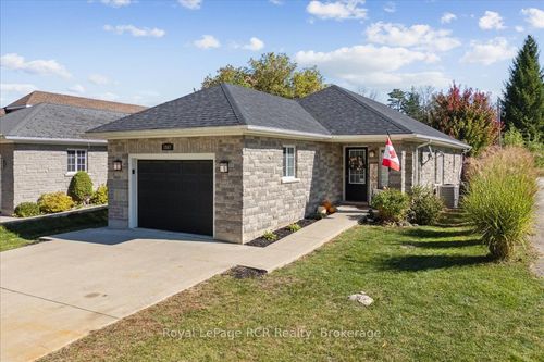 1807 8th Ave W, Owen Sound, ON, N4K0A7 | Card Image