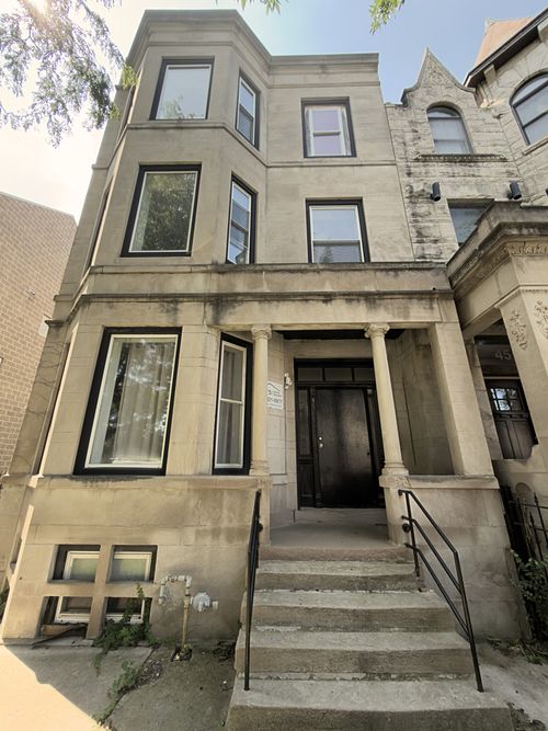 4520 S Indiana Ave, Chicago, IL, 60653-4074 | Card Image