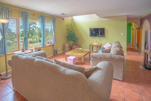 20 Calle De Golondrina S, Tres Piedras, NM, 87577-8014 | Card Image