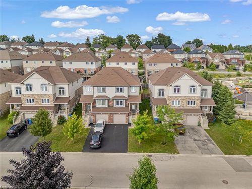 19 Oakes Cres, Guelph, ON, N1E7K3 | Card Image