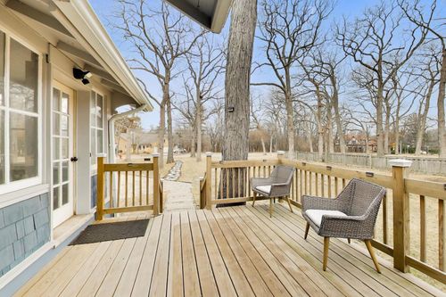 2480 Saint Johns Ave, Highland Park, IL, 60035-1944 | Card Image