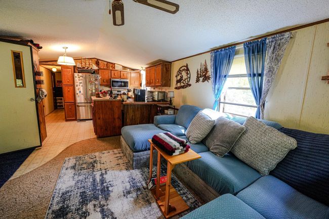 Living Room | Image 12