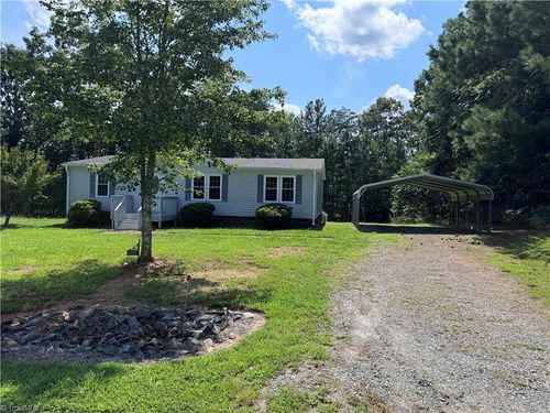 5052 Friendship Circle Rd, East Bend, NC, 27018-7532 | Card Image